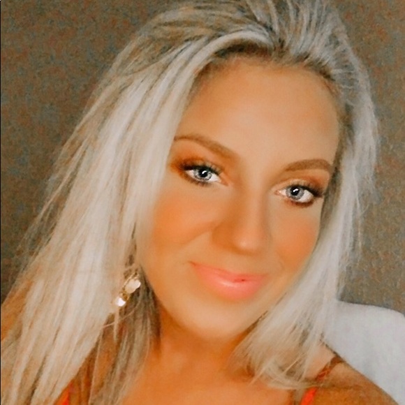 Meet your Posher, Jessie - Picture 1 of 1